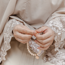 Load image into Gallery viewer, Pink Freshwater Pearl ٣٣ Tasbih (8mm)