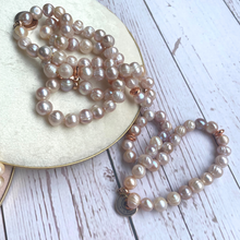 Load image into Gallery viewer, Purple Freshwater Pearl ٣٣ Tasbih (8mm)