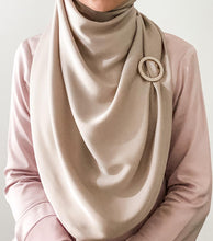 Load image into Gallery viewer, Sample Sale Gold Circle