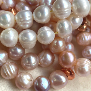 Pink Freshwater Pearl ٣٣ Tasbih (8mm)